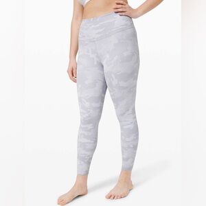 Size 6 Lululemon Wunder Under High-Rise Tight 25" *Luxtreme